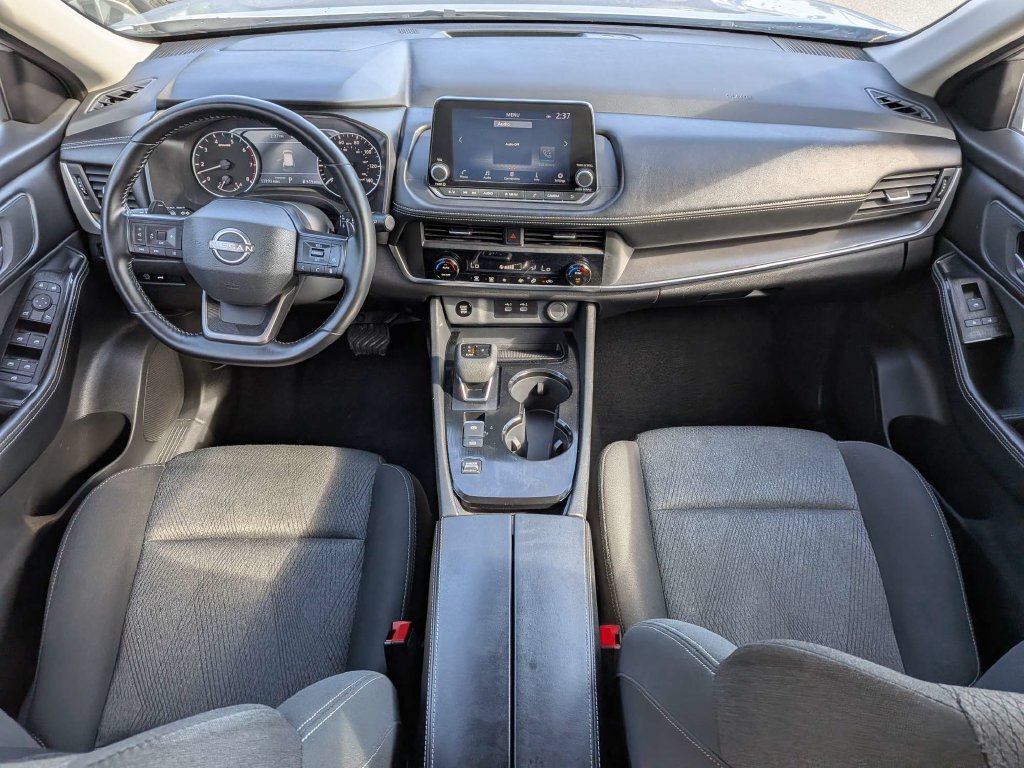 Used 2025 Nissan Rogue SV FWD image 15