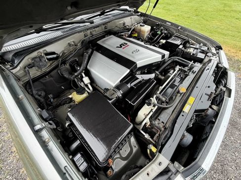 Used 2000 Toyota Land Cruiser AWD/4WD image 93