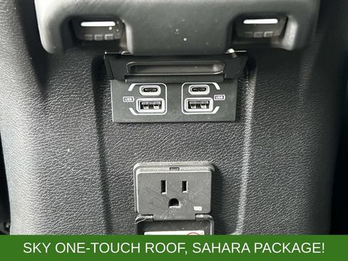 Used 2025 Jeep Wrangler Unlimited Sahara w/ Safety Group AWD/4WD image 19