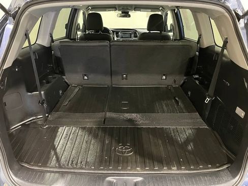 Used 2018 Toyota Highlander LE image 22