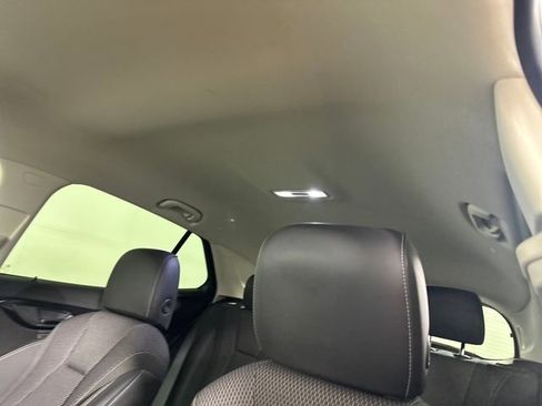 Used 2022 Buick Envision Preferred FWD image 12