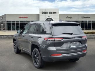 New 2026 Jeep Grand Cherokee Laredo video 3