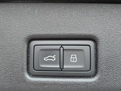 New 2025 Audi Q5 Prestige image 26