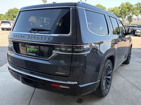 Used 2023 Jeep Grand Wagoneer Series II AWD/4WD image 4