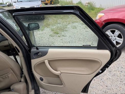 Used 2002 Saab 9-3 SE FWD image 26