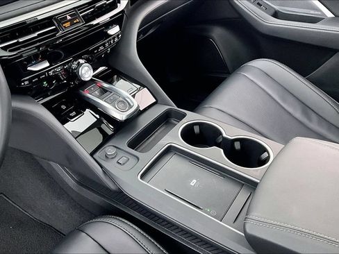 Certified 2026 Acura MDX FWD w/ Technology Package image 17
