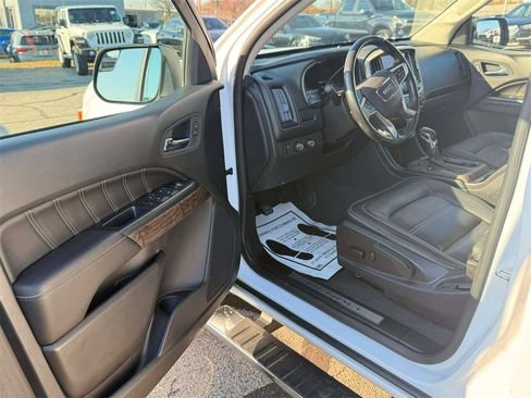 Used 2022 GMC Canyon Denali image 15