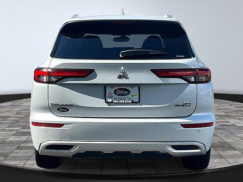 Used 2023 Mitsubishi Outlander SEL image 9