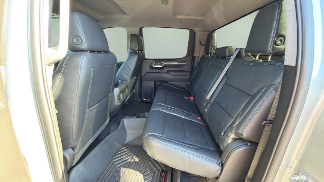 Used 2026 Chevrolet Silverado 1500 LT Trail Boss w/ LPO, Dark Essentials Package AWD/4WD image 20