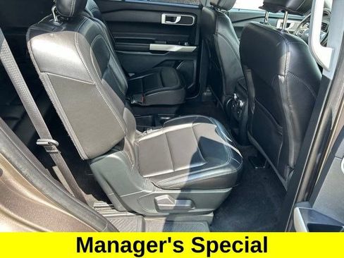 Used 2021 Ford Explorer XLT w/ Equipment Group 202A AWD/4WD image 49