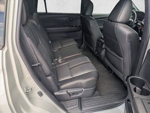 Certified 2025 Honda Passport TrailSport image 18