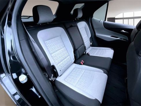 Used 2024 Chevrolet Equinox LS w/ LS Convenience Package image 24