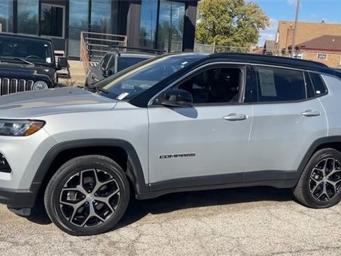 Used 2024 Jeep Compass Limited w/ Sun and Sound Group image 3