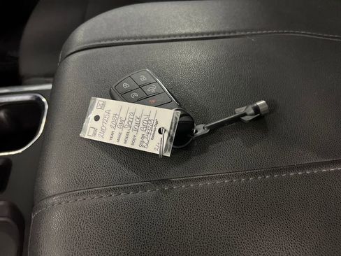 Used 2024 GMC Sierra 1500 Elevation w/ Preferred Package image 29