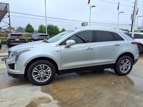 Used 2020 Cadillac XT5 Premium Luxury FWD image 3