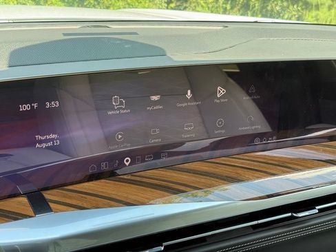 New 2026 Cadillac Escalade Platinum Luxury AWD/4WD image 32