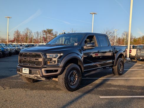 Certified 2020 Ford F150 Raptor w/ Equipment Group 802A Luxury image 7