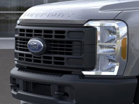 New 2026 Ford F250 XL image 18