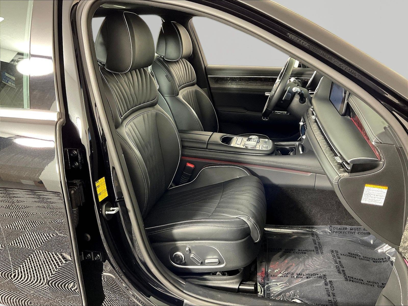 Used 2023 Genesis G90 3.5T AWD/4WD image 28