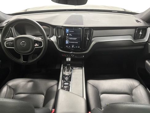 Used 2020 Volvo XC60 T6 Momentum w/ Protection Package AWD/4WD image 17