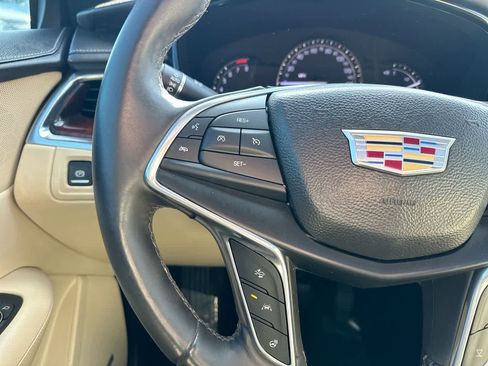 Used 2017 Cadillac XT5 Luxury w/ Driver Awareness Package image 29