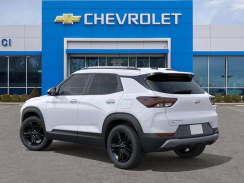 New 2026 Chevrolet TrailBlazer LT w/ Convenience Package AWD/4WD image 3