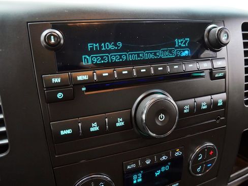 Used 2013 Chevrolet Silverado 2500 LT w/ Interior Plus Package image 33