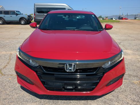 Used 2018 Honda Accord Sport image 7