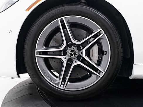 Used 2024 Mercedes-Benz S 580e 4MATIC Sedan image 3