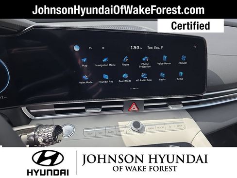 Used 2025 Hyundai Elantra Limited FWD image 27