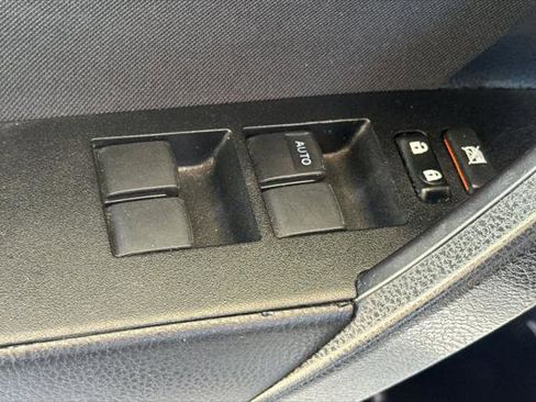 Certified 2019 Toyota Corolla LE FWD image 13