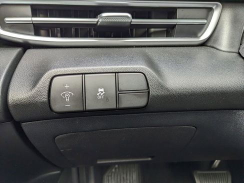 Used 2024 Hyundai Elantra SEL image 47