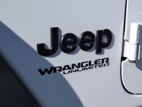 Used 2021 Jeep Wrangler Unlimited Sport image 12