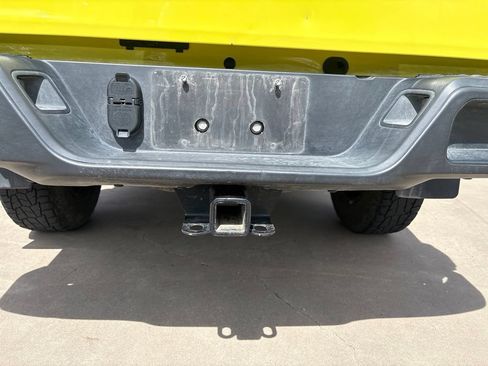 Used 2024 Jeep Gladiator Sport AWD/4WD image 8