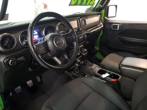 Used 2018 Jeep Wrangler Sport AWD/4WD image 14