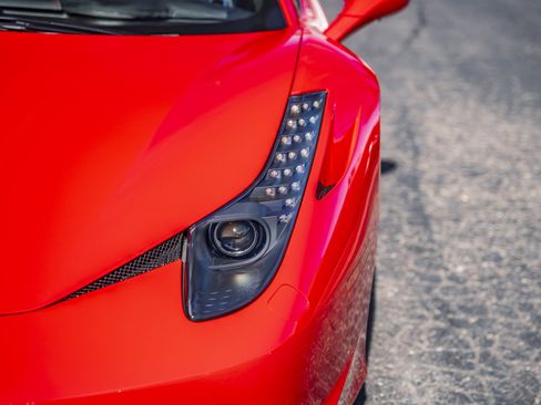 Used 2014 Ferrari 458 Spider image 22