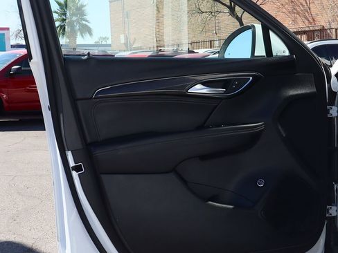 Used 2022 Buick Envision Preferred image 38