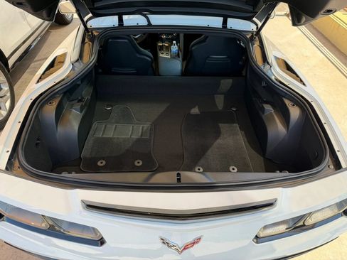 Used 2015 Chevrolet Corvette Stingray Coupe RWD image 15