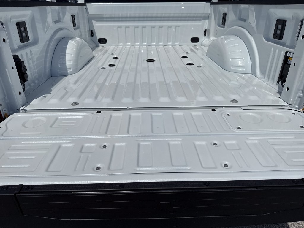 New 2026 Ford F250 Platinum w/ Platinum Plus Package AWD/4WD image 23