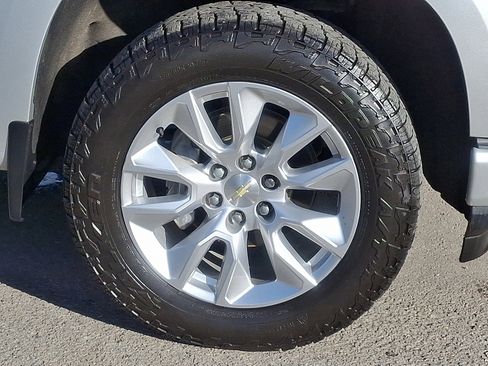 Used 2021 Chevrolet Silverado 1500 Custom image 8