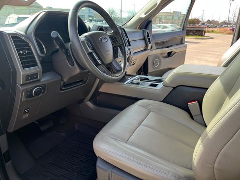Used 2020 Ford Expedition Max XLT w/ Equipment Group 202A image 7