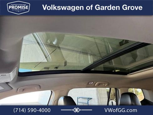 Used 2024 Volkswagen Atlas SE FWD image 18