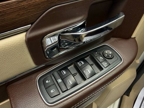 Used 2017 RAM 2500 Laramie w/ Convenience Group image 21