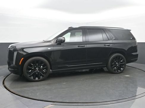 Certified 2026 Cadillac Escalade Platinum Sport w/ LPO, ONYX Package AWD/4WD image 2
