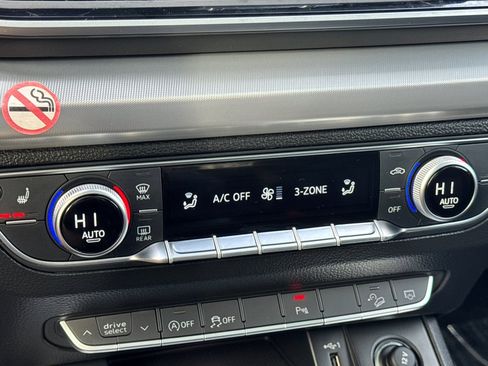 Used 2025 Audi Q5 2.0T Premium image 18