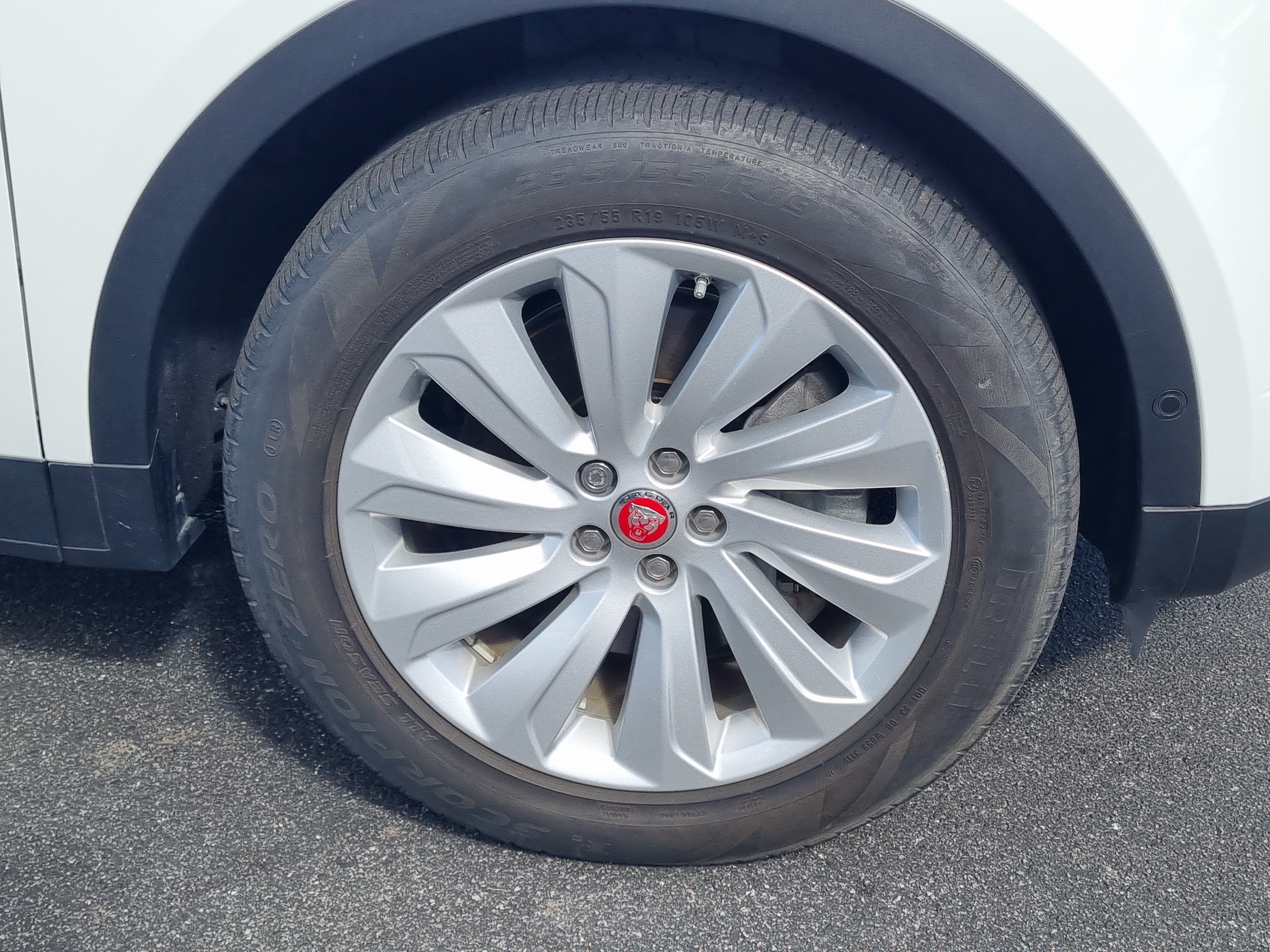Used 2020 Jaguar E-PACE SE AWD/4WD image 8
