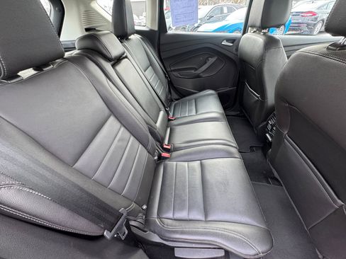 Used 2015 Ford C-MAX SEL w/ Equipment Group 302A image 18