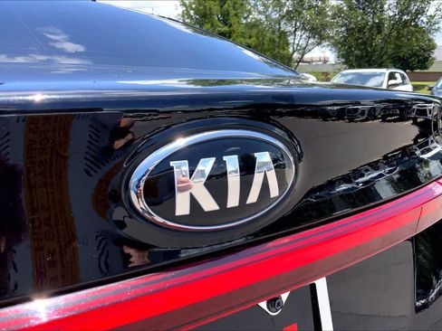 Used 2021 Kia Forte LXS FWD image 30