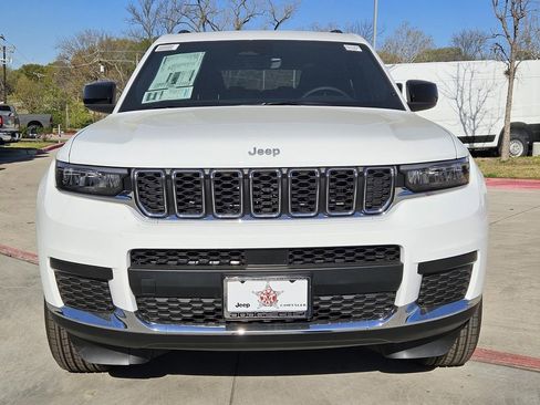 New 2026 Jeep Grand Cherokee L 2WD image 6