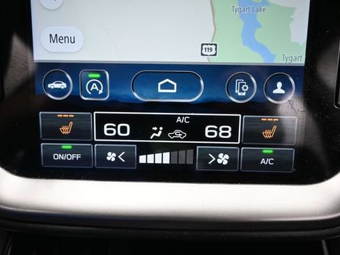 Used 2024 Subaru Outback Premium AWD/4WD image 18